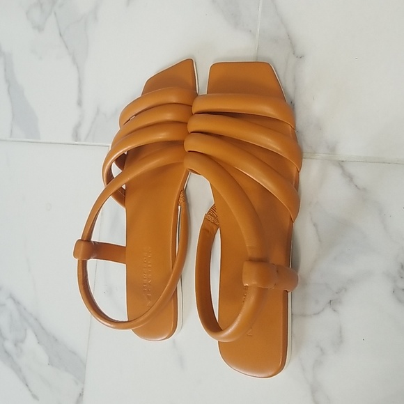 FLASH 1 HOUR! Mercedes Castillo Aline strappy sandal - flat - Picture 2 of 4
